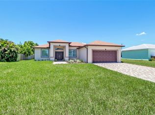 2942 SW 6th Place Cpe, Coral, FL 33914