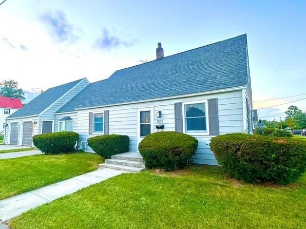 922 E 7th St, Muncie, IN 47302