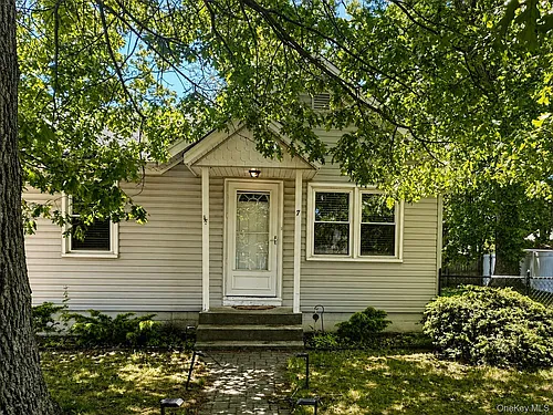 9 Bolton Dr Photo 1 9 Bolton Dr Photo 1