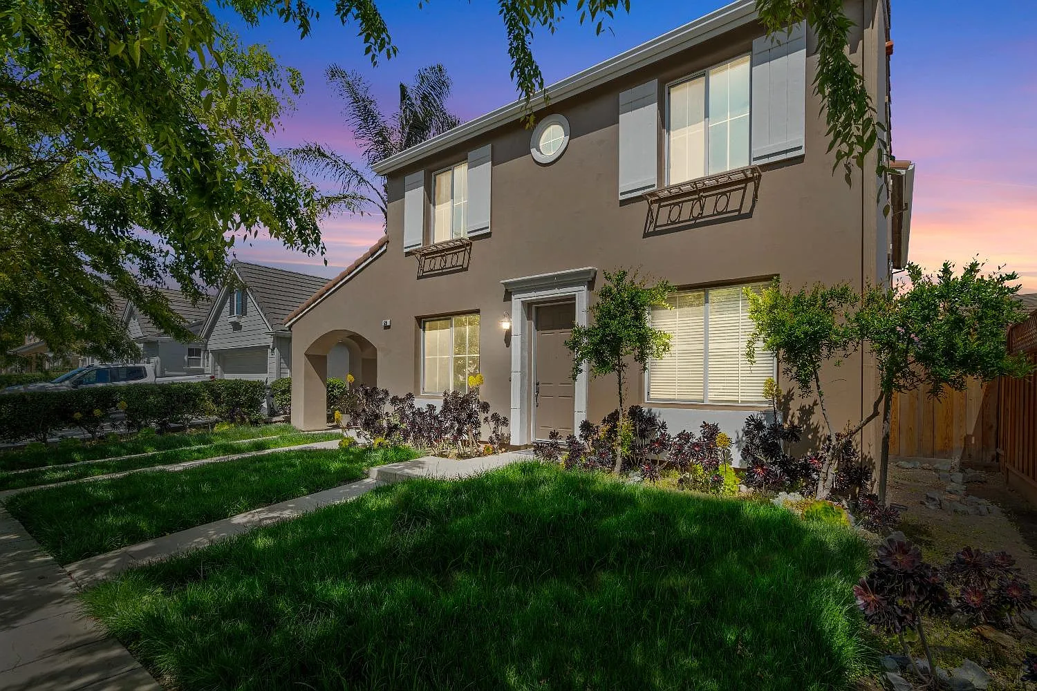 531 Freeman Way photo 1