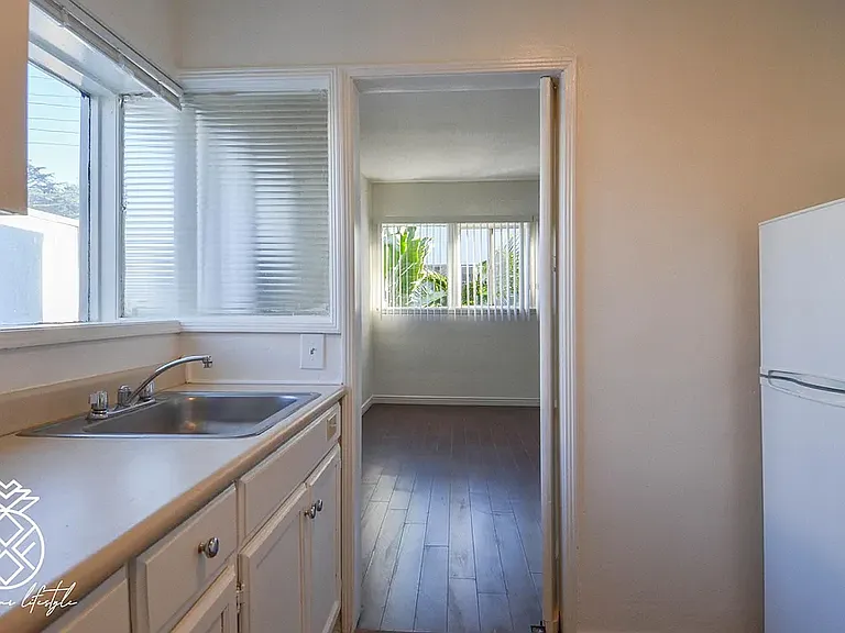 3837 Los Feliz Blvd #6 — Photo 11