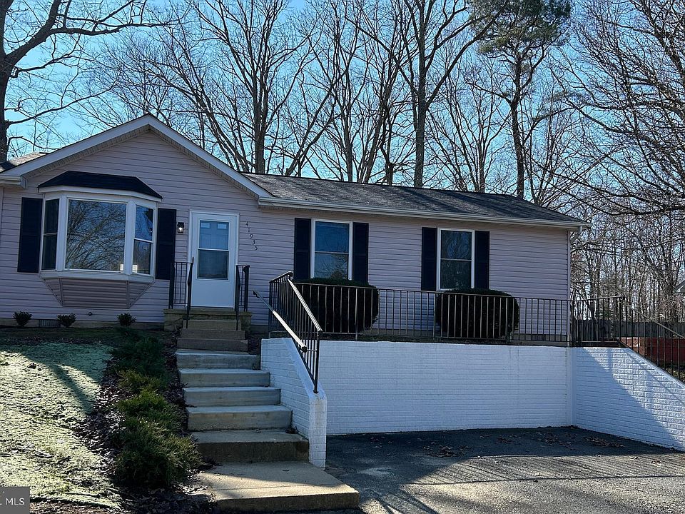 1st image of 41935 Stephen Young Ct