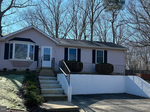 41935 Stephen Young Ct, Hollywood, MD 20636