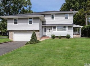 101 Mulberry Ave, Garden City, NY 11530