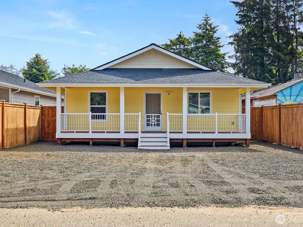 712 N 3rd Street, Westport, WA 98595