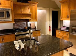 83 Messenger St APT 1, Saint Albans, VT 05478