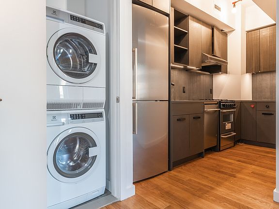 2nd image of 54 Noll St #9323