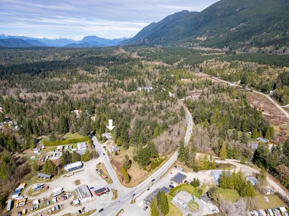 6101 Garden Bay Rd, Sunshine Coast, BC V0N 2H1