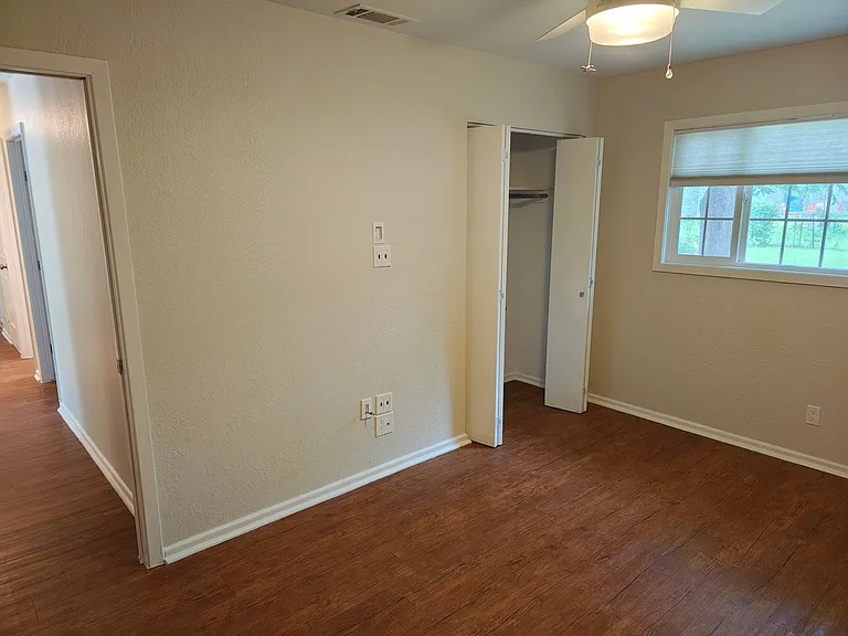 3207 Locke Ln — Photo 14