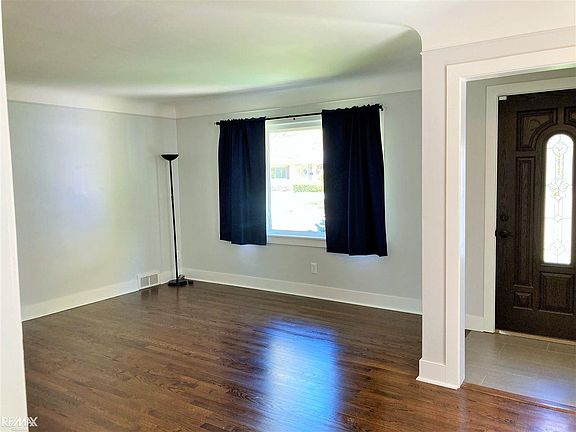 5th image of 2707 Ferncliff Ave