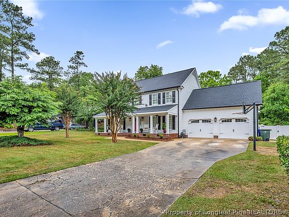3rd image of 208 Shawcroft Rd