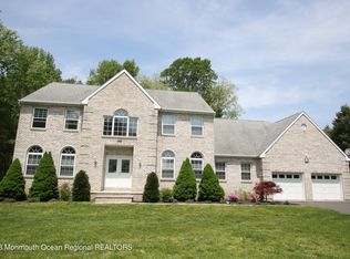 2 Tess Ct, Eatontown, NJ 07724