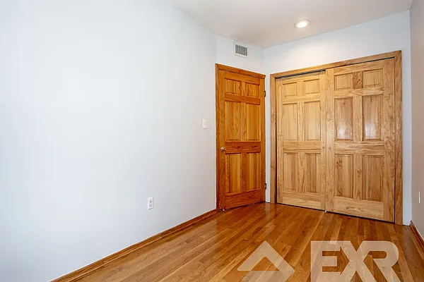 Rented by EXR | media 14