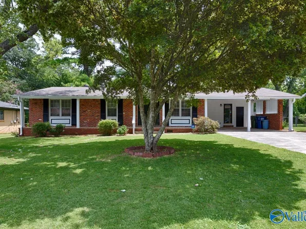 3016 Greenhill Dr NW, Huntsville, AL 35810