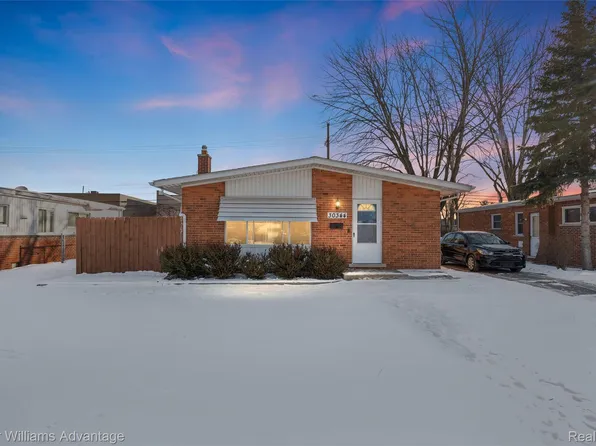 30344 Garry Ave, Madison Heights, MI 48071