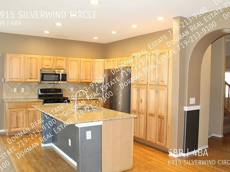 6915 Silverwind Cir — Photo 9