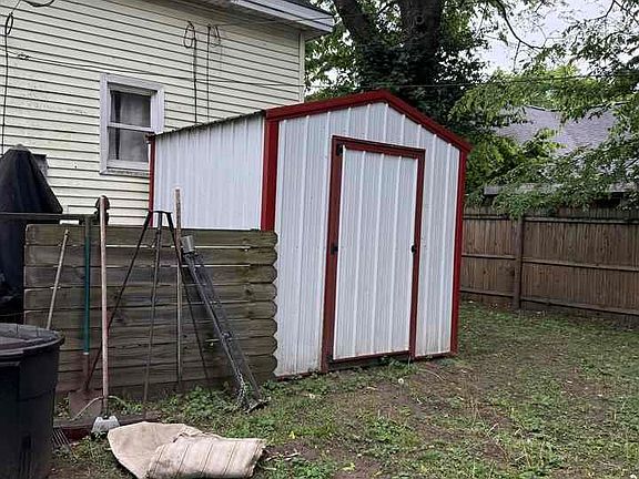 4th image of 1008 N 9th St
