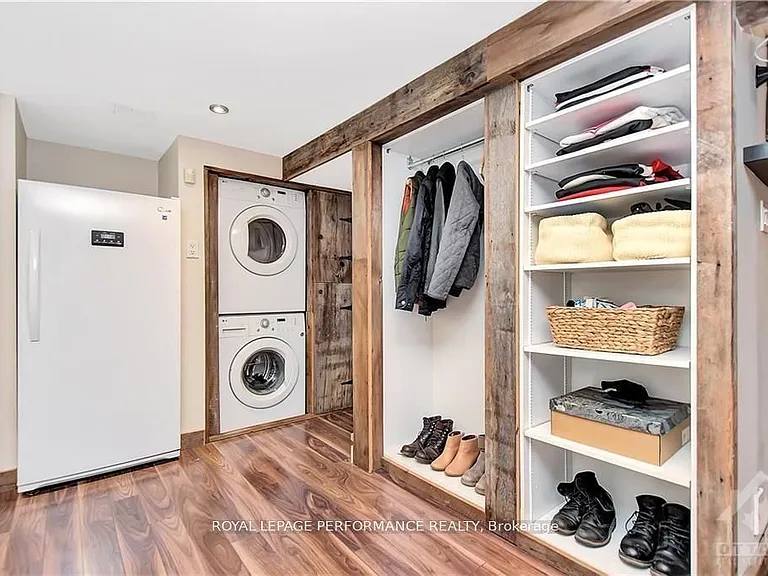 48 Hawthorne Ave — Photo 20