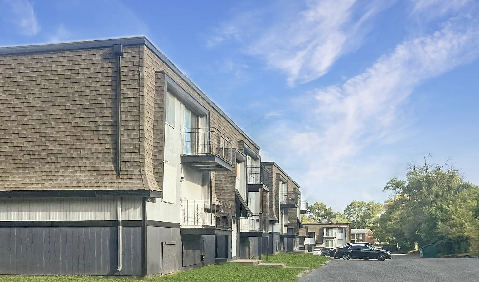 Suncrest Apartments — Photo 4