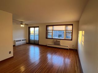 33-37 29th St #3, Astoria, NY 11106