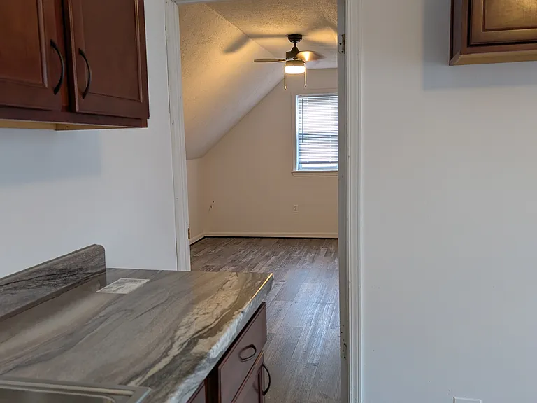 1022 Pearl St #3 — Photo 8