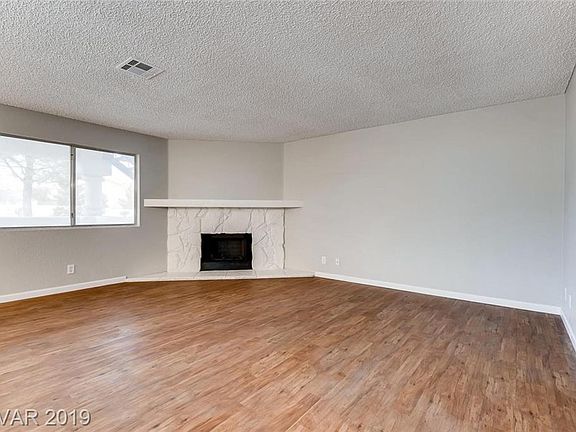 2nd image of 1408 Oak Rock Dr Unit 102