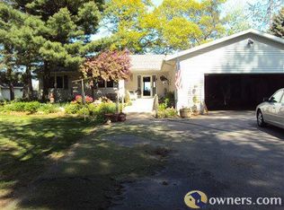 N1856 Shore Dr, Marinette, WI 54143