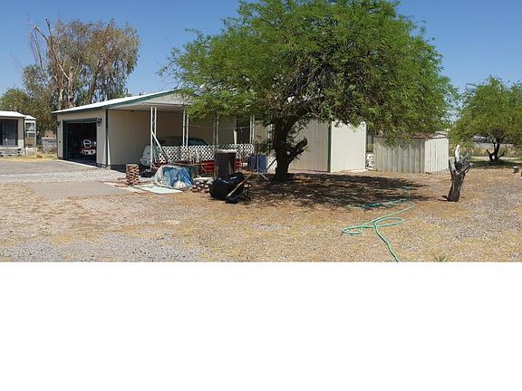 4th image of 1302 E Levee Dr