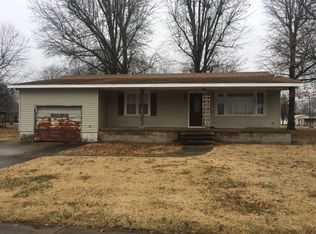 201 W Thompson St, Earlington, KY 42410