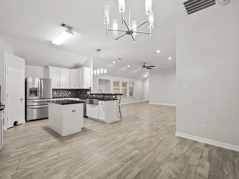 15218 Arnold — Photo 19