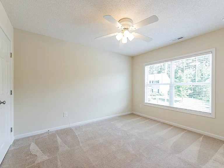2708 Tulip Poplar Cir — Photo 10