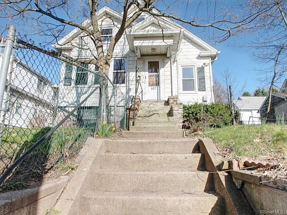 2nd image of 457 Woodward Ave