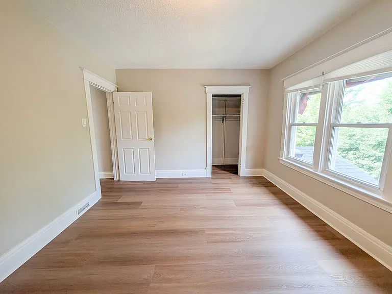 6 Wolseley Ave #2 — Photo 9