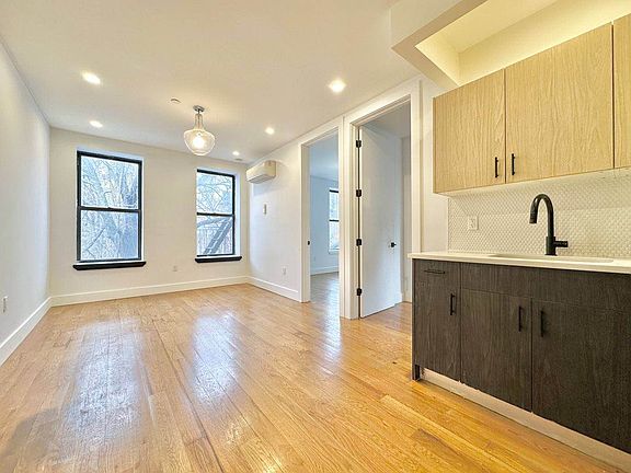 4th image of 1689 Sterling Pl APT 2B