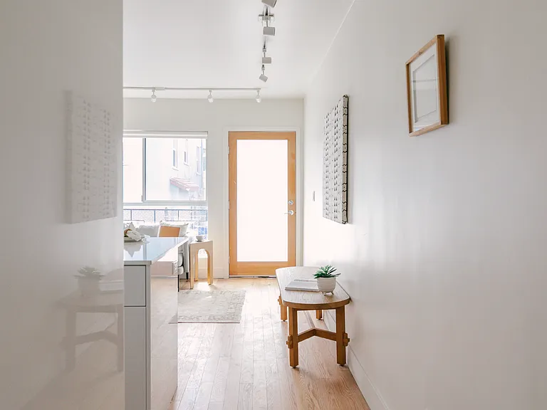 221 N Catalina St #9 — Photo 10