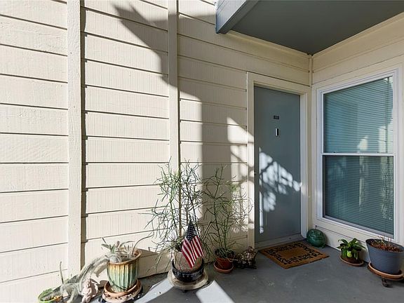 2nd image of 4001 Nasa Pkwy APT 130