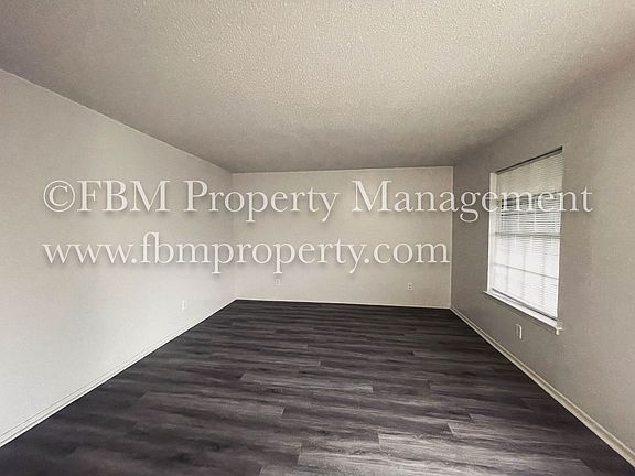 3rd image of 1401 N Clay St APT F