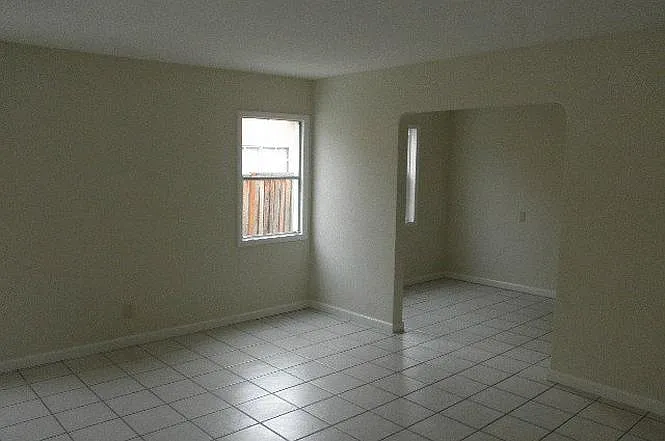 245 McCreery Ave #1 — Photo 3
