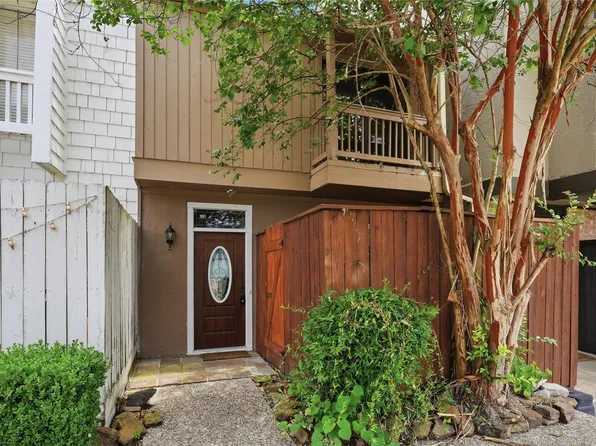 1907 Clipper Ct, Willis, TX 77318