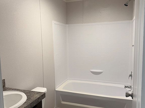 5th image of 200 W Hawthorne Street #114