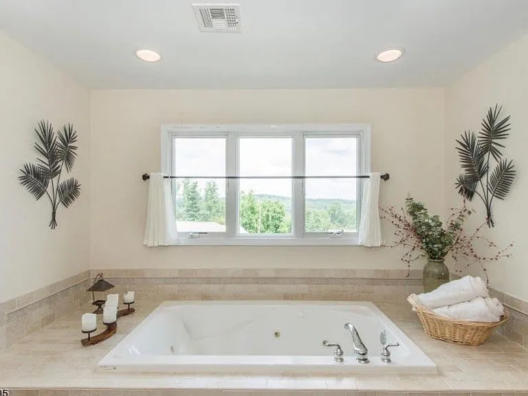 2 Magestro Ct — Photo 14