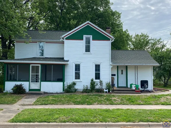 202 S 4th St, Saint Marys, KS 66536