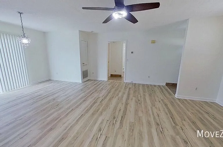 509 Rosecrest Dr — Photo 10