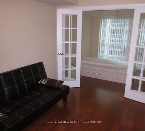3rd image of 763 Bay St #1207