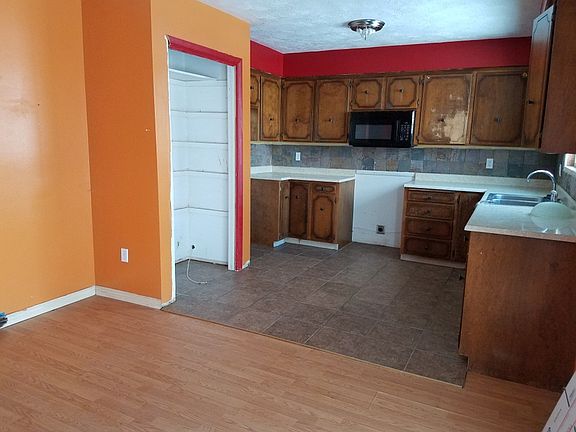 Kitchen/dining