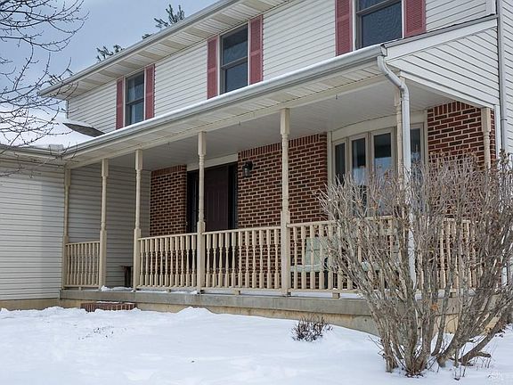 2nd image of 970 Winston Ln