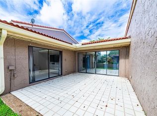 402 Saint Andrews Rd #55, Hollywood, FL 33021