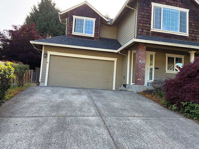 1st image of 831 NE 71st Ave