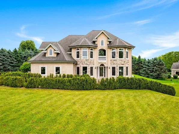 1626 Fox Hollow LANE, Cedarburg, WI 53012