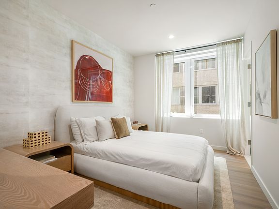 4th image of 180 Pearl St #221